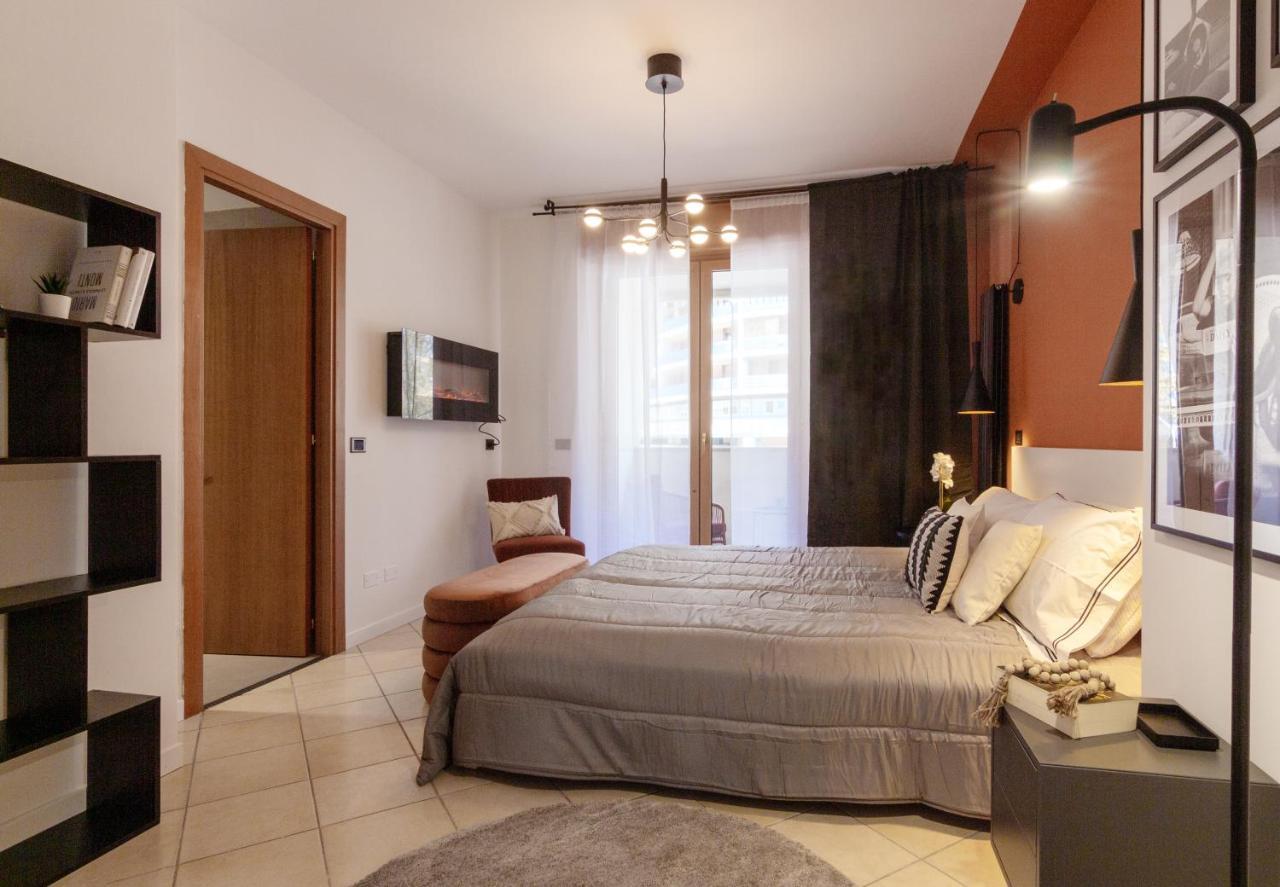 With Jacuzzi And 100-m2 Terrace Perugia